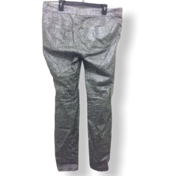 Forever 21 | Silver Leopard Print Skinny Plus Sized Jeans | Sz 14 - Picture 4 of 9